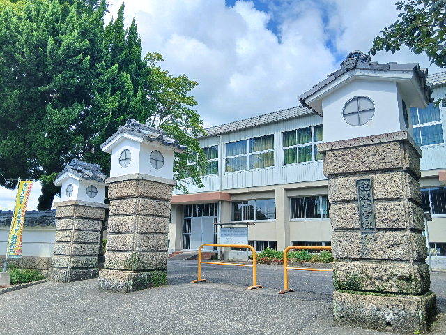 柁城小学校