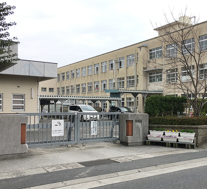 南小学校