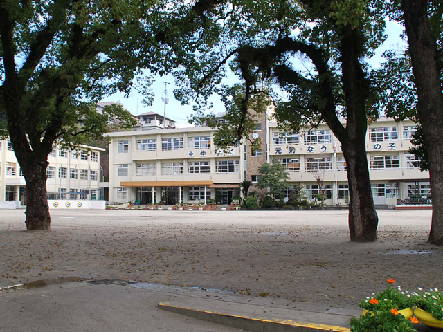 宇宿小学校