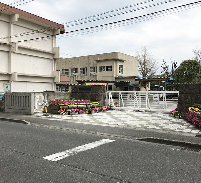 鴨池小学校